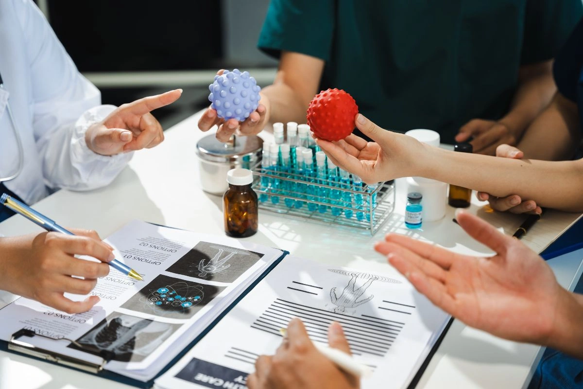 strategi marketing bisnis farmasi 1.webp